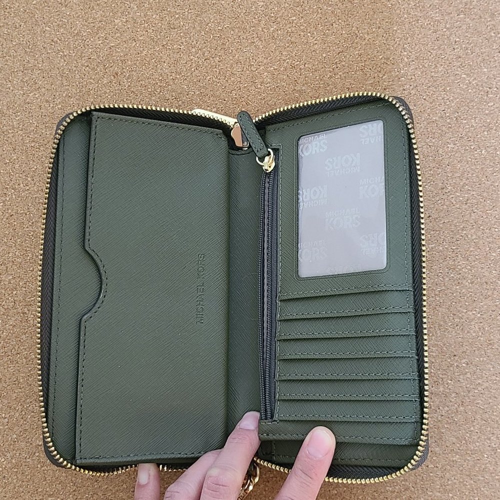 Michael Kors Fulton Large Flat Zip Around Wallet